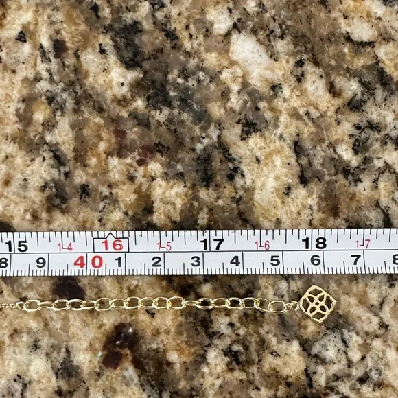 Kendra Scott Gold Heart Necklace with Ivory Mother of Pearl. - Picture 9 of 9